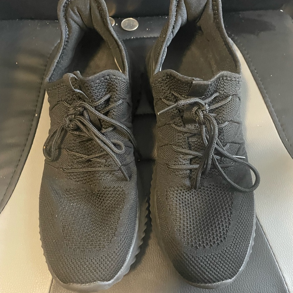 Running shoes